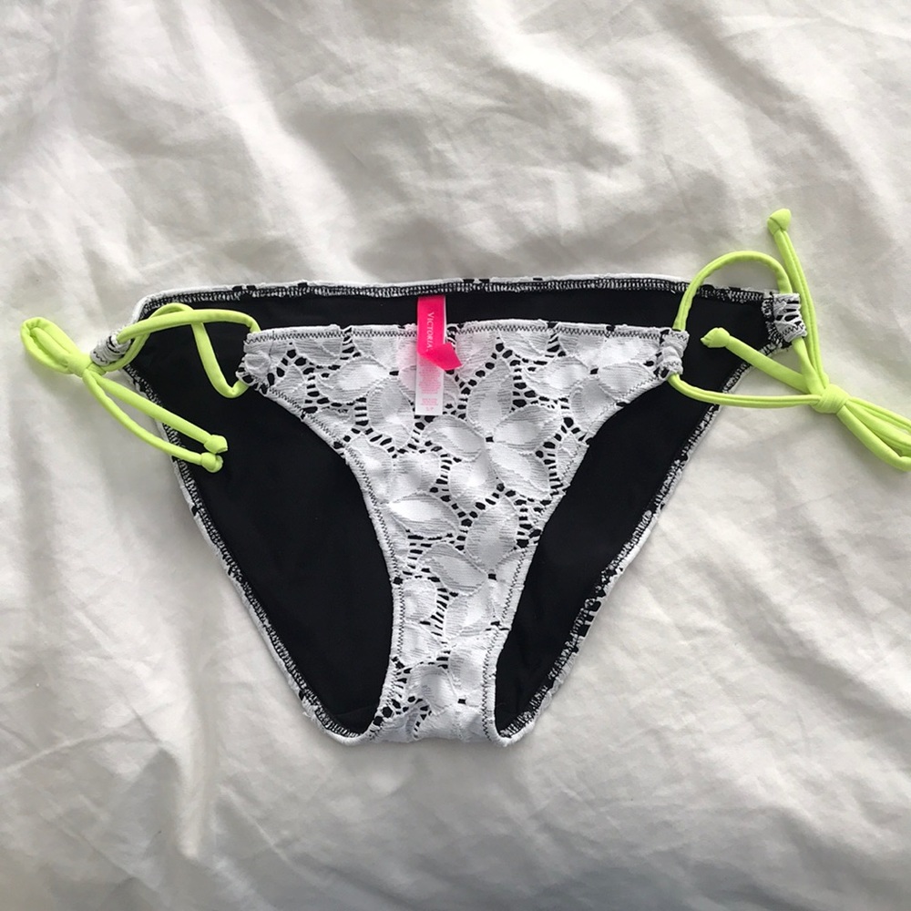 FIRST OFFER TAKES IT Victoria’s Secret Bkini Bottm